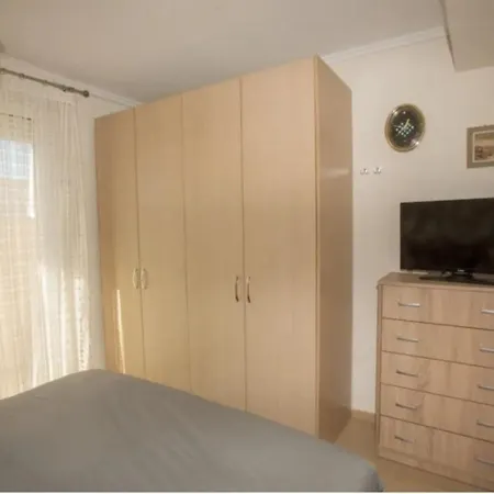 Christopher's Flat * Peraia (Thessaloniki)